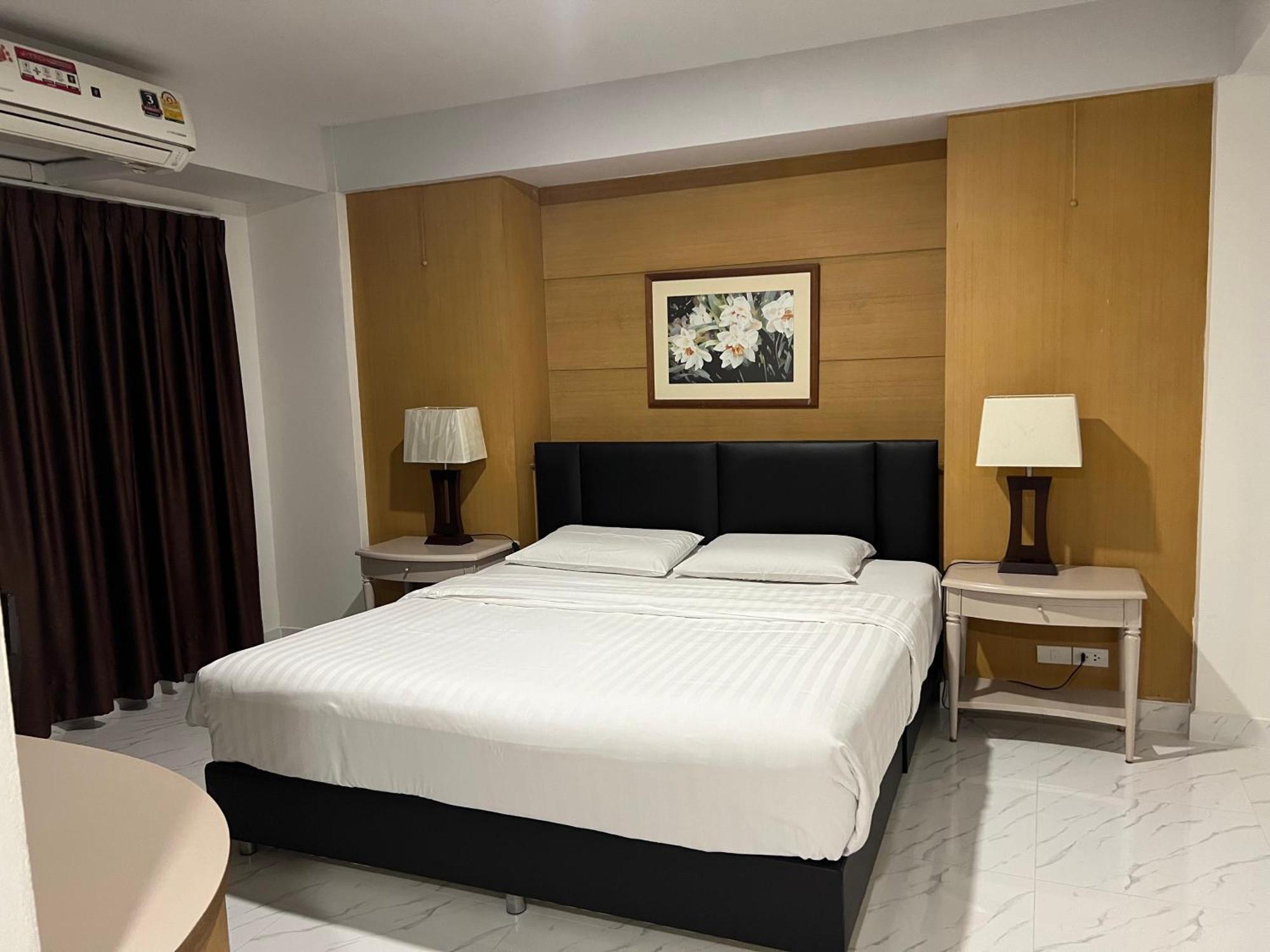 Mall Suites Hotel Banguecoque Exterior foto